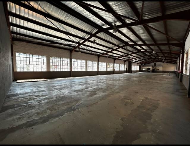 3,720M² WAREHOUSE TO LET IN WYNBERG